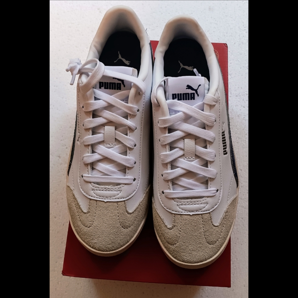 Puma White and Beige Sneakers
